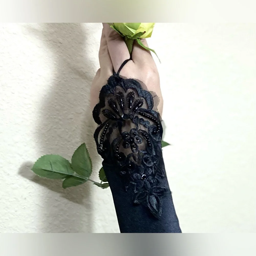 LOVARTS BEAUTY Long  Wedding Gloves Lace  Bridal Fancy Dress  Prom Opera Gloves